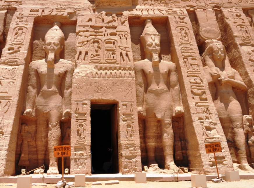 Kolossale beelden Ramses II