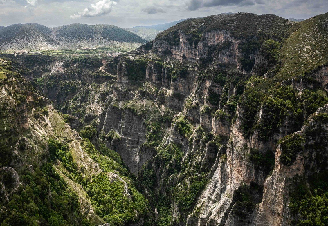 Viertel Gorica mit wei&szlig;en H&auml;usern