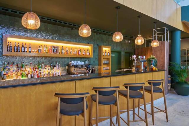 Golden Residence Hotel – zwembad en terras