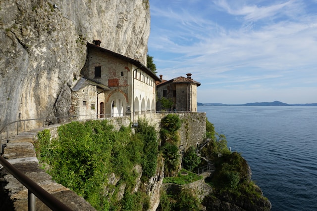 Lago Maggiore &ndash; dorp aan het meer