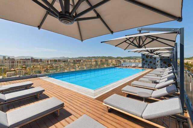 Zwembad Mercure Tirana