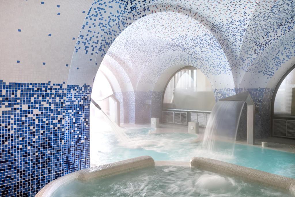 Ruime kamer met uitzicht