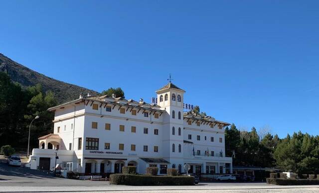 La Sierra ****