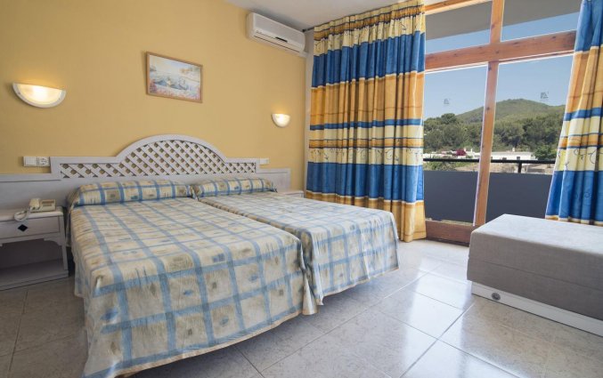 Tweepersoonskamer van Hotel Azuline Mediterraneo op Ibiza