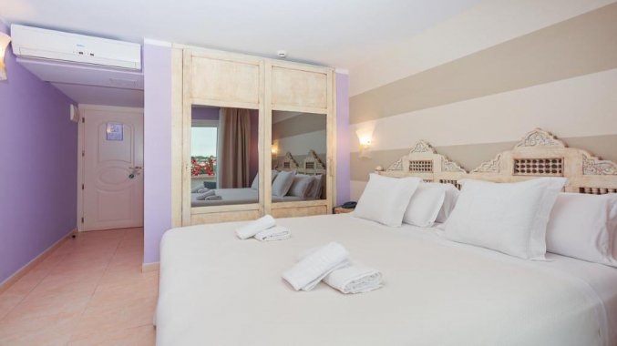 Tweepersoonskamer van Hotel Sa Barrera