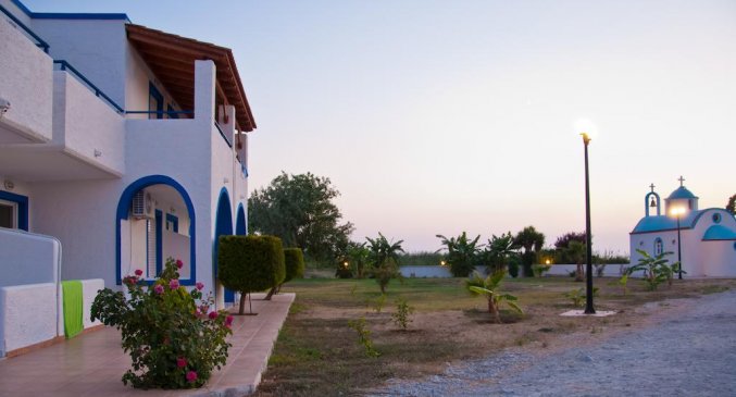 Ingang van Hotel Tigaki's Star op Kos