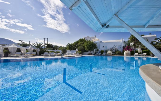 Zwembad van Hotel Imperial Med in Santorini