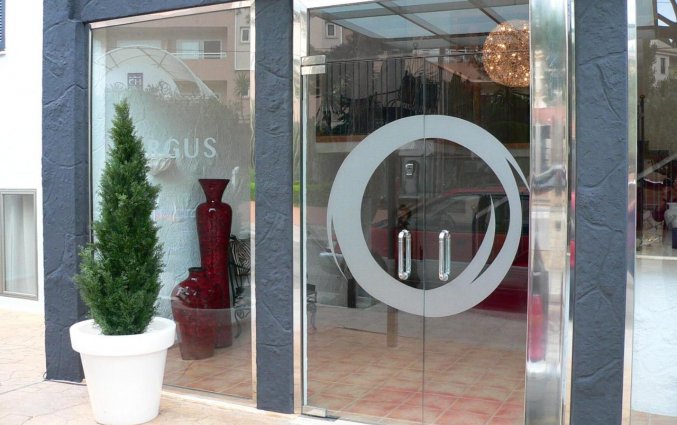 Ingang van hotel Boutique Bon Repos in Mallorca