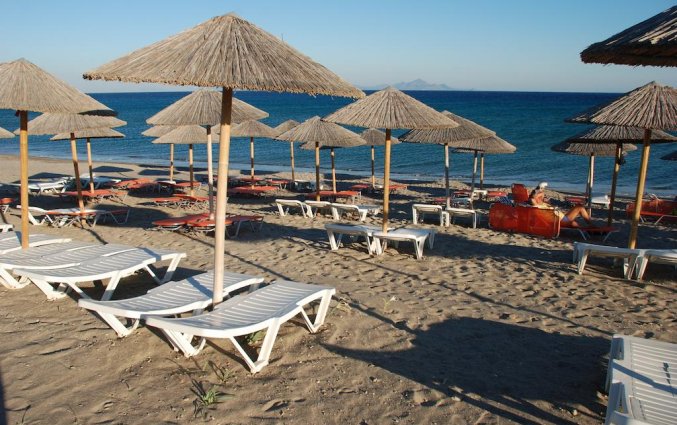 Strand bij Hotel Sovereign Beach op Kos