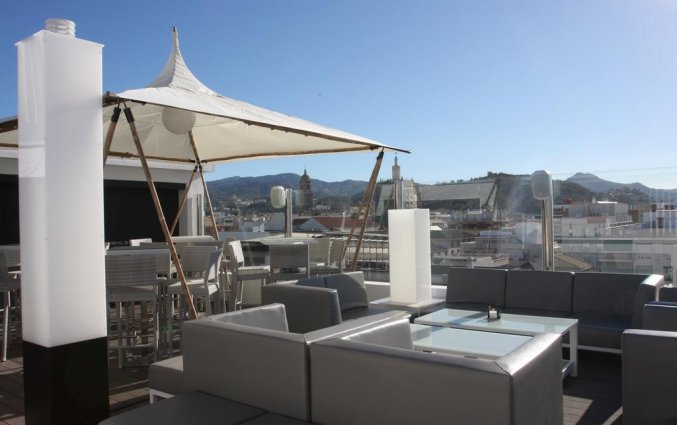 Terras van hotel Soho Bahía in Malaga