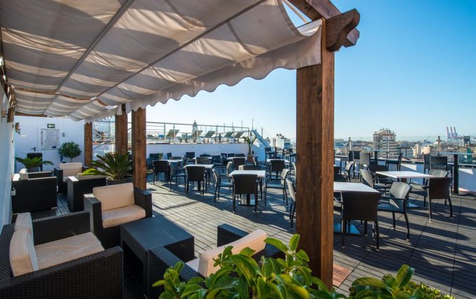 Dakterras van hotel Salles Malaga Centro in Malaga