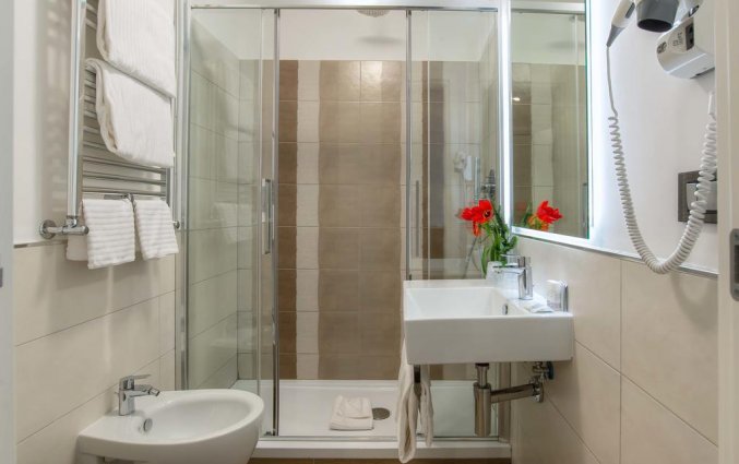 Badkamer van Fragrance Hotel St. Peter in Rome