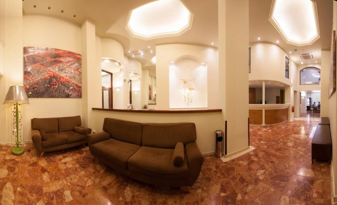 Receptie van Hotel Marina in Athene