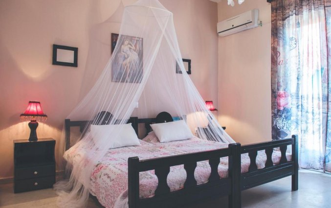 Appartement met tweepersoonsbed van VA Boutique Apartments and Suites Corfu