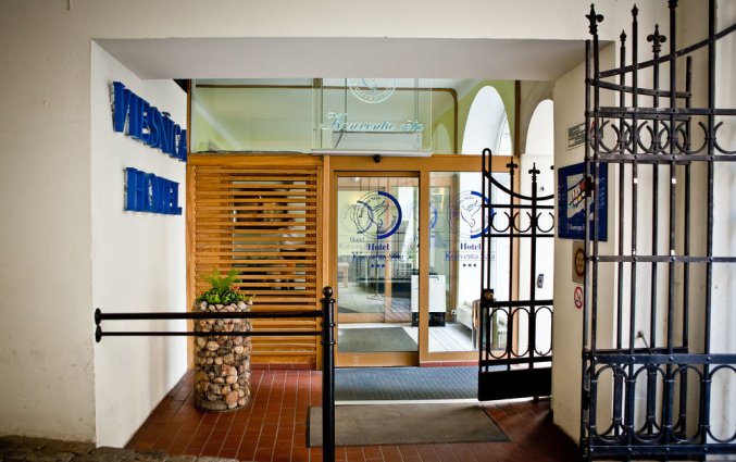 Ingang van Hotel Rixwell Konventa Seta in Riga