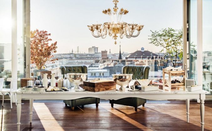 Ontbijtzaal met uitzicht van Hotel Grand Ferdinand in Wenen