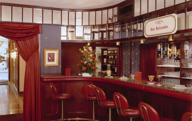 Bar van Cordial Theaterhotel Wien in Wenen