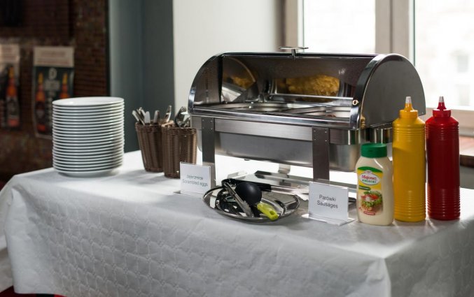 Ontbijtbuffet van appartementen Happy Tower Krakow in Krakau