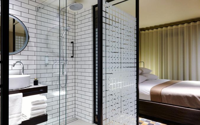 Badkamer van een tweepersoonskamer van Hotel Puro Gdansk Stare Miasto in Gdansk