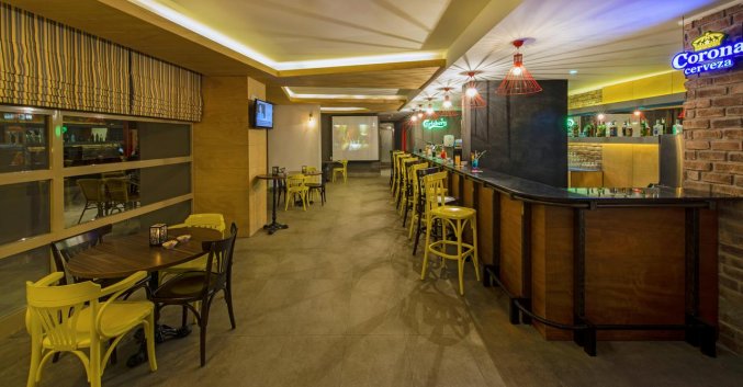 Bar van Hotel Grand Park Lara in Antalya