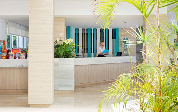 Receptie van Hotel HSM Calas Park op Mallorca