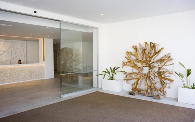 Ingang van Hotel Anfora op Ibiza