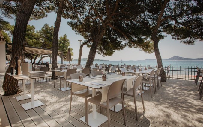 Terras van Hotel Villas Arausana & Antonia in Dalmatië