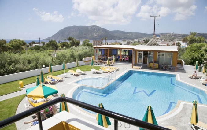 Uitzicht vanaf het balkon van Appartementen Manolis Studios op Kos