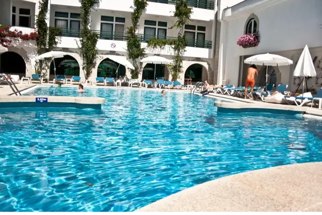 Hotel Suave Mar zwembad