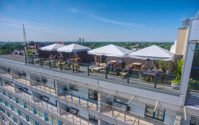 Rooftopbar van hotel Bellevue Park Riga