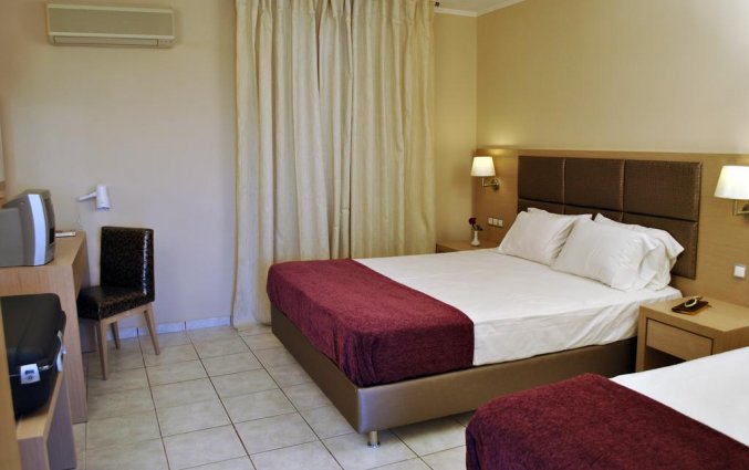 Driepersoonskamer van Hotel Plessas Palace op Zakynthos