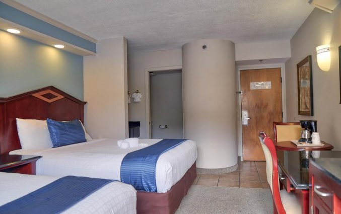 Vierpersoonskamer van Destiny Palms hotel