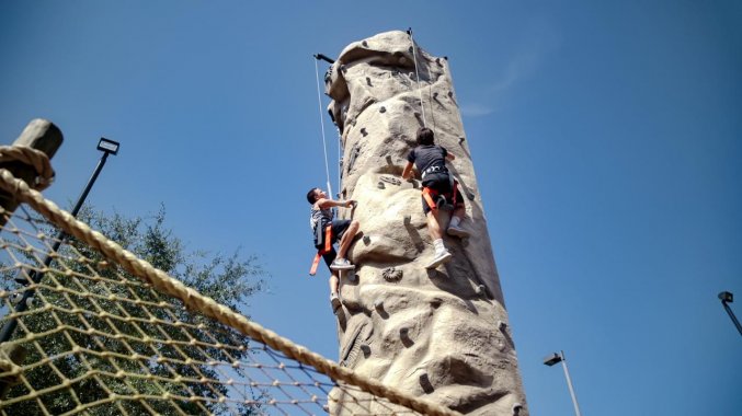 Klimpaal van resort Calypso Cay Villas