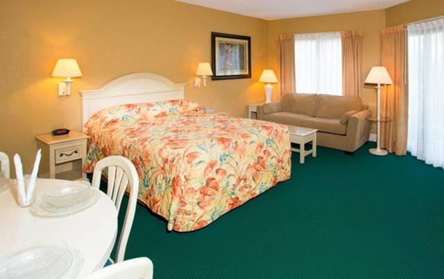 Tweepersoonskamer van Resort Enclave Suites