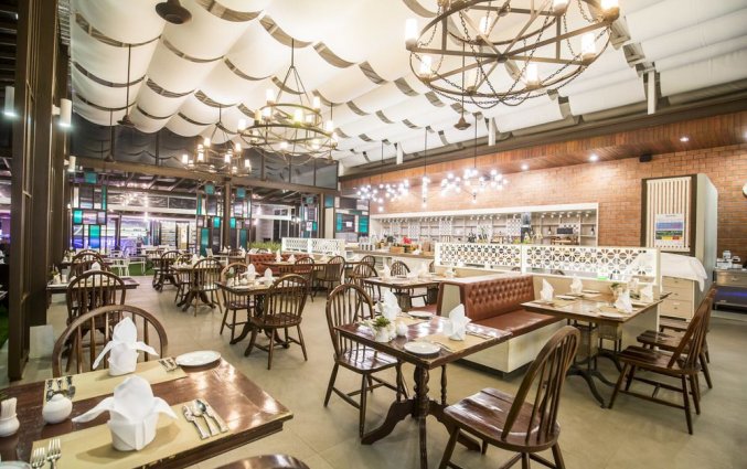 Restaurant van Resort The Waters Khao Lak