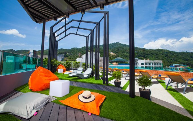 the crib patong hotel dakterras