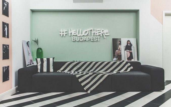 Receptie van Hotel en Apartments The Magazine