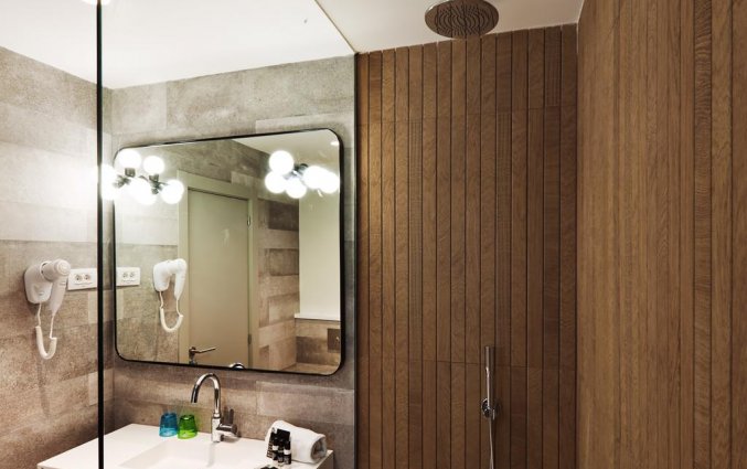 Badkamer van een tweepersoonskamer van Hotel One Shot Colon 46 in Valencia