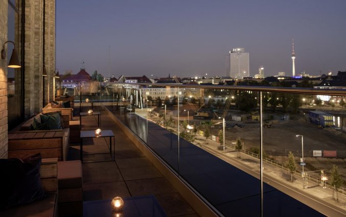 Dakterras van Hotel AMANO Grand Central in Berlijn