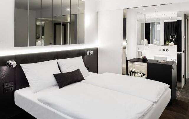 Tweepersoonskamer van Hotel AMANO Grand Central in Berlijn