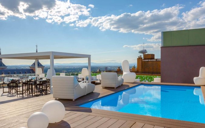 Zwembad van hotel Exe Moncloa Madrid