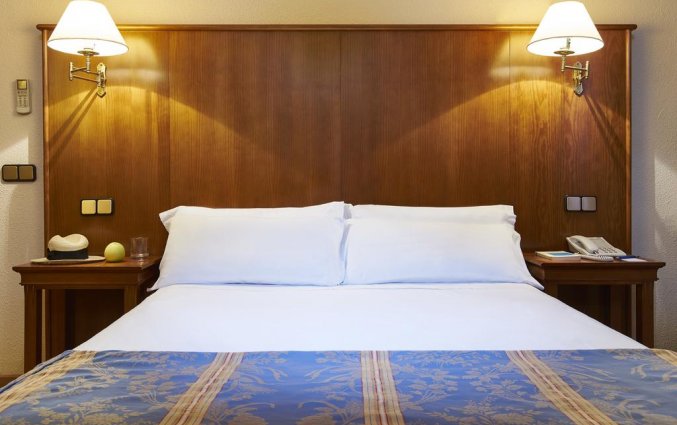 Slaapkamer van hotel Casón Del Tormes in Madrid