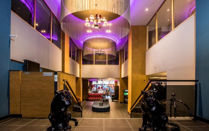 Ingang van hotel NYX in Madrid