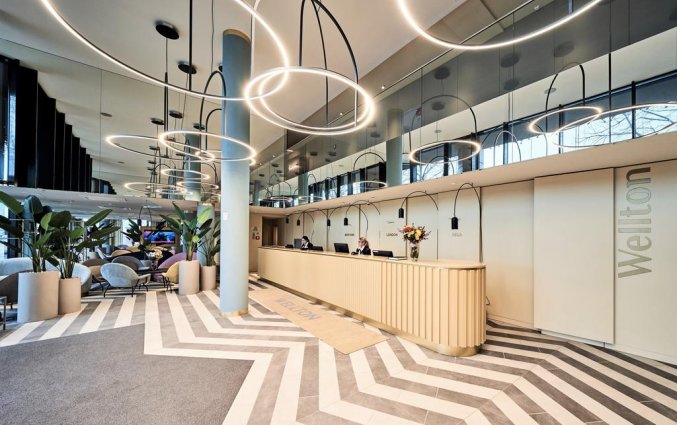 Receptie van Hotel Wellton Riverside Spa in Riga