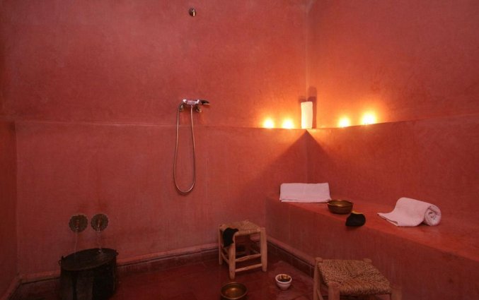 Badkamer van Riad Sidi Ayoub in Marrakech