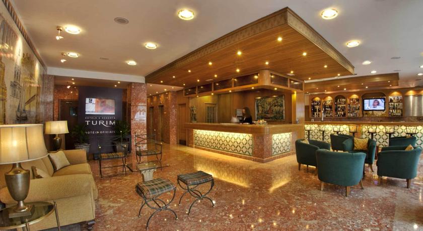 Receptie en lobby van Hotel Turim Lisboa in Lissabon