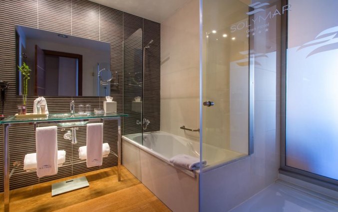 Badkamer van hotel Gran Hotel Sol y Mar in Alicante