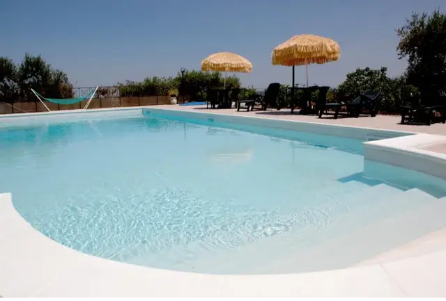 Isola Felice Trulli Sotto Stelle zwembad