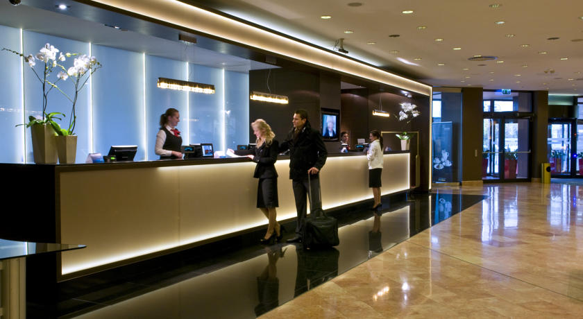 Receptie van Hotel Radisson Blu Sobieski in Warschau