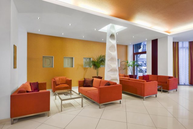 Studio's Mamaison Residence Diana